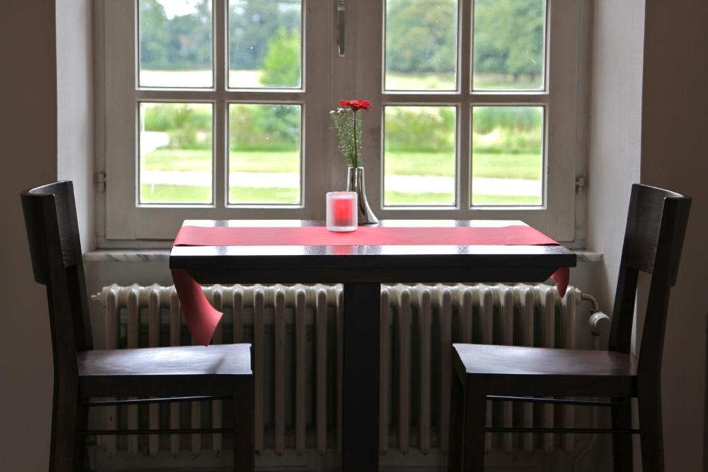 Kasteel Pietersheim Maastricht - Lanaken 호텔 외부 사진