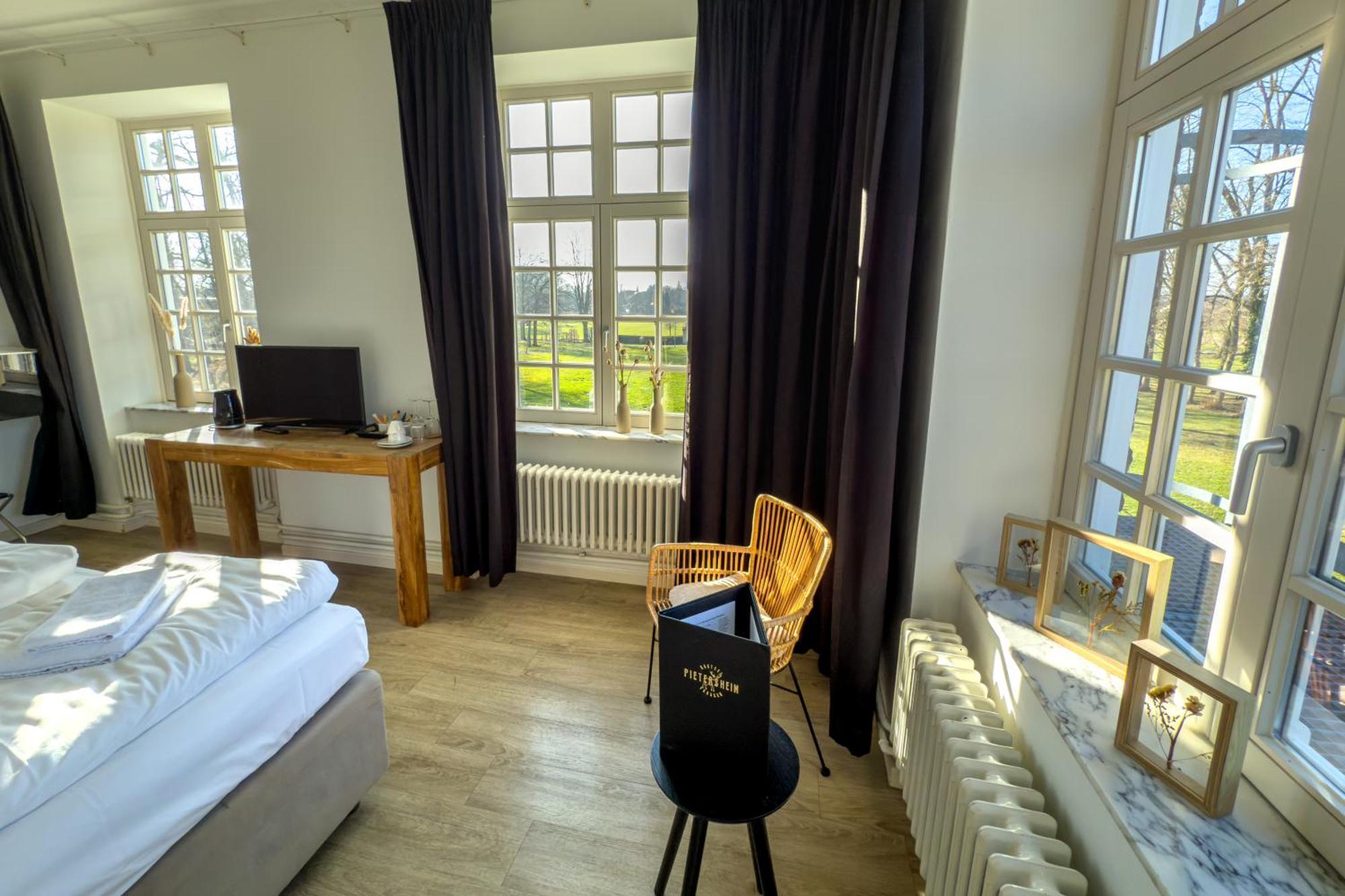 Kasteel Pietersheim Maastricht - Lanaken 호텔 외부 사진